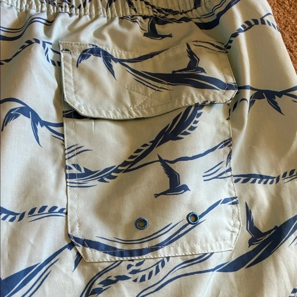 Vineyard Vines hit water